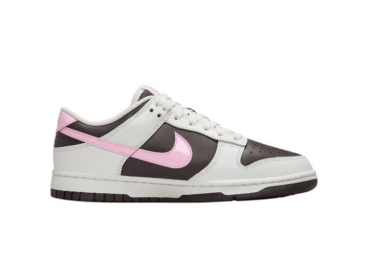 Nike Dunk Low "Pink Swoosh": Женские низкие кроссовки в бело-розовой гамме — изображение 2