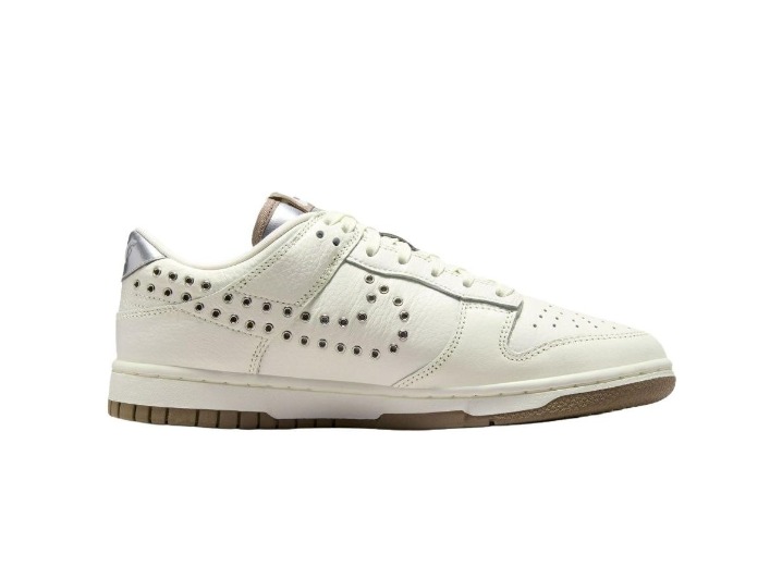 Nike Dunk: Женские низкие кроссовки в белом цвете — изображение 5