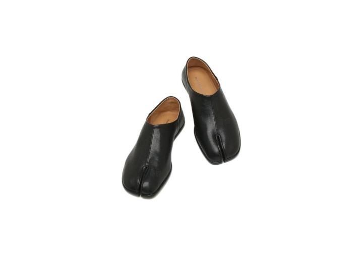 Maison Margiela Tabi: Женские кожаные туфли с раздвоенным мыском, чёрные — изображение 2